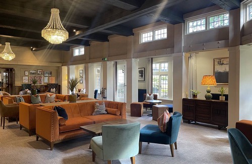 East Horsley Hotel | Relax at Thatcher's Hotel with Spa & Family-Friendly Amenities