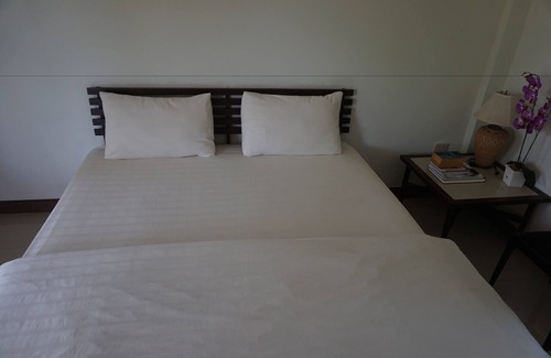 That Phanom Hotel | Discover Thatphanom Place: Family-Friendly Dining Awaits