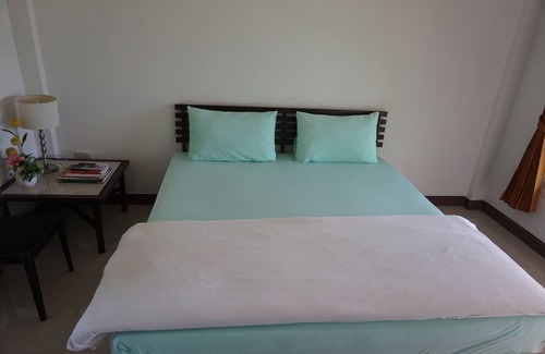 That Phanom Hotel | Discover Thatphanom Place: Family-Friendly Dining Awaits