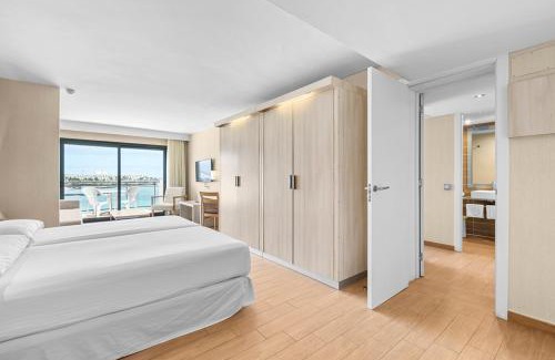 Costa Teguise Hotel | Beautiful THB Lanzarote Beach with Ocean Views & Pool