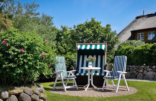 Kampen Apartment | Discover "The 12" in Kampen, Sylt with Oceanfront Views