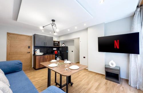 Heliopolis Apartment | The 2BDR Obsidian Jacuzzi Stay 5min to CAI Airport