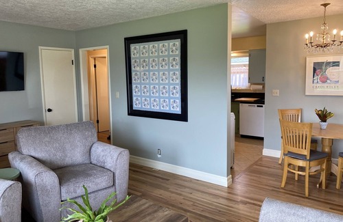 Southeast Salem House | Discover The 3 Oaks: Family-Friendly Stay in Salem