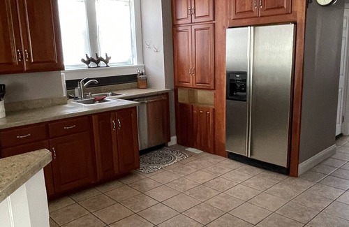 Washington House | Spacious Retreat for 16 with Pet-Friendly Amenities