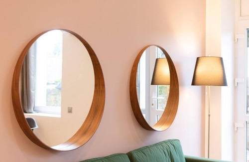 Jarny Apartment | Explore the Emerald Green Apartment with Spa & Breakfast