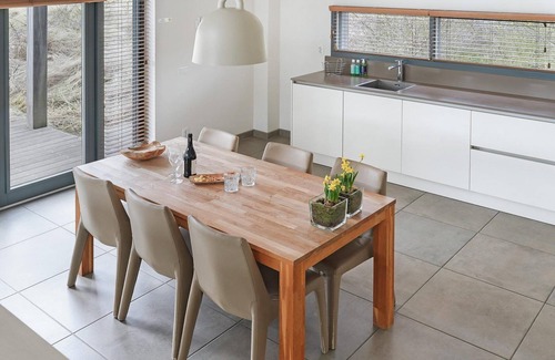 Ouddorp House | Pet-Friendly Villa Super VIP with Ocean Views and Terrace