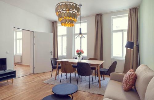 Alsergrund Apartment | Family-Friendly Stay at The 77 ERNA - Guest Rated 9.8/10