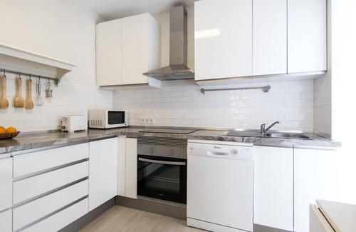 El Ejido Apartment | Convenient 7nd Corner: Central Apartment with Pet-Friendly Perks