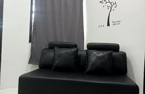 Batu Pahat House | Cozy Retreat at The 88 Homestay - Rated 8.5/10 by Guests