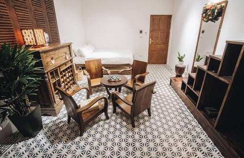 Hoan Kiem Apartment | The 90s - Cozy Rustic Nest In Old Quater 3mins to Sword Lake