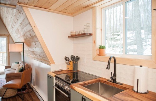 Stamford Cabin | Experience The A-Frame on Pudding Hill with Hot Tub Bliss