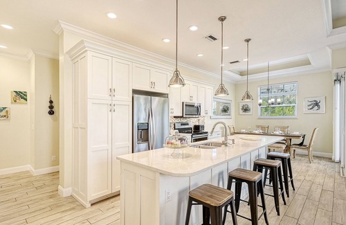 Siesta Key House | Pet-Friendly Retreat with Pools Steps from the Beach