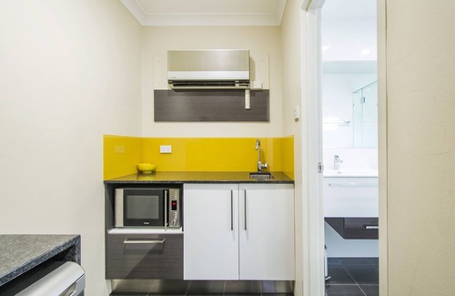 Grafton Hotel | Discover The Abbey Motor Inn: Family-Friendly Stay Awaits