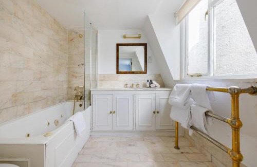 Pembridge Hotel | Discover The Abbey Notting Hill: Pet-Friendly Retreat