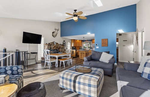 Hadley House | Experience The Abeling by Great Sacandaga Lake with Views