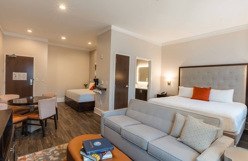 Clemson Hotel | Discover The Abernathy of Clemson - Rated 9.6 with Dining