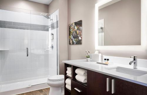 Clemson Hotel | Discover The Abernathy: Pet-Friendly Retreat with Breakfast