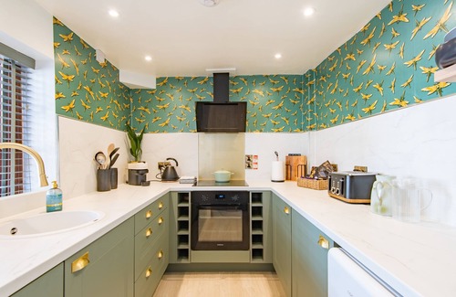 Sandwich Cottage | Discover The Abode in Sandwich, Kent with Family-Friendly Amenities