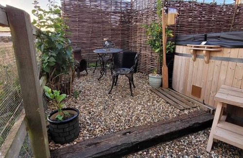 East Dereham House | The Acorn - Country Retreat!