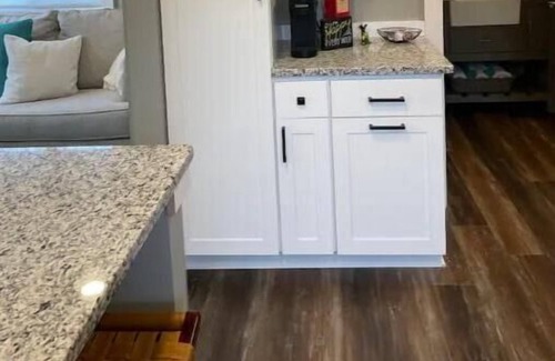 Village of Lakewood House | Guest Rated 10/10: The Acorn @ Oaks on The Fox Retreat