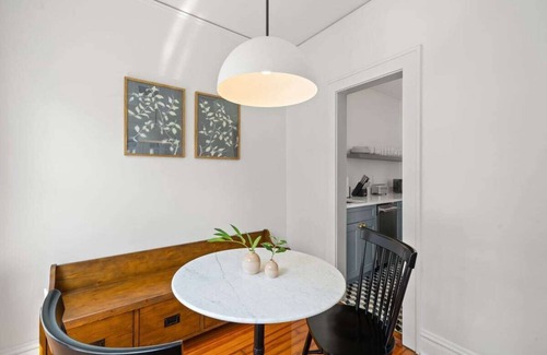 Hyde Park Apartment | Guest Rated 10/10: The Adaline #2 in Vibrant Hyde Park
