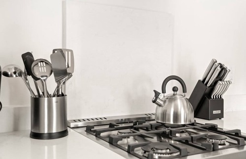 Hyde Park Apartment | The Adaline 5 by Brightwild Classy Hyde Park Apt