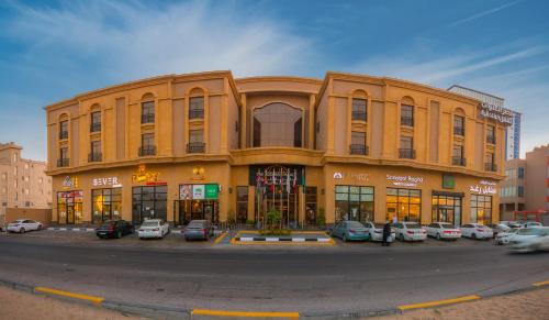 Dammam Apartment | Discover The Address Palace Apartments: Oceanfront Retreat