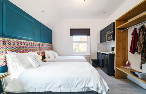 City Centre Apartment | Pet-Friendly Retreat at Emerald Stays UK - Rated 9/10