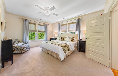 New Bern Bed & Breakfast | Guest Rated 9.8: The Aerie Bed and Breakfast Retreat