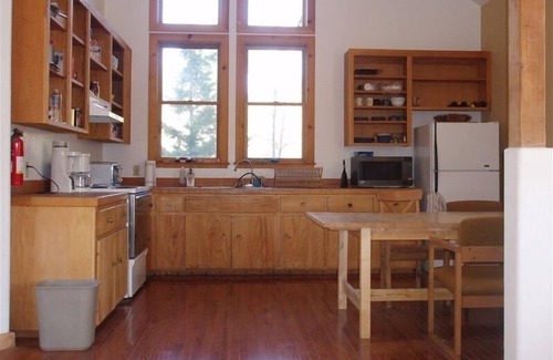 Foresta Cabin | Discover the Ahweanee in Yosemite: Guest Rated 9.8