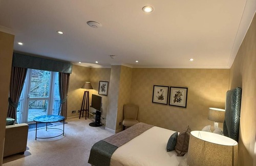Port Appin Hotel | Experience The Airds Hotel & Restaurant with Ocean Views