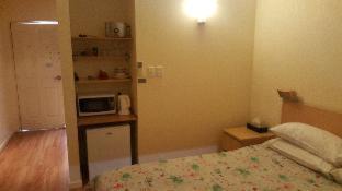 Castlemaine Hotel | Discover The Albion Motel Castlemaine with Hot Tub & Breakfast