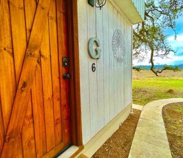 Dripping Springs Hotel | Discover The Alexander at Creek Road: Family-Friendly Retreat