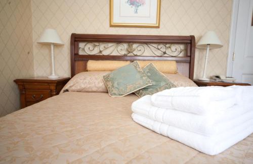 Alfriston Hotel | Discover Deans Place Hotel: Pet-Friendly with Pool Access