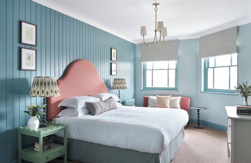 Alfriston Hotel | Deans Place Hotel: Family-Friendly Retreat with Pool & Spa