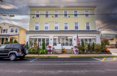 Ocean Grove Apartment | Pet-Friendly Studio at The Allenhurst - Guest Rated 10/10