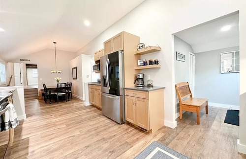 Conway House | Discover The Almost There - Cottage on the Kancamagus