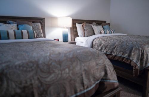 Aberdeen Hotel | Experience Family-Friendly Comfort at The Alonzo Ward Hotel