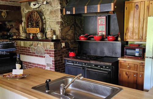 Great Valley Cabin | Cozy Alpine Cabin Near Ellicottville, Steps from Ski Resorts