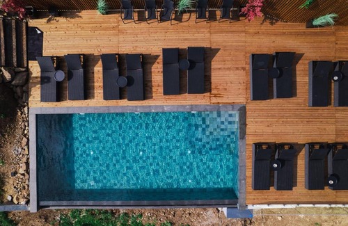 Floresti Villa | The Altitude Cabin Resort