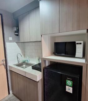 Jatingaleh Apartment | Oceanfront Studio at The Alton - Guest Rated 10/10