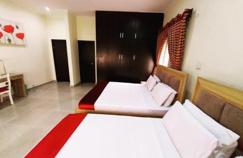 Ikoyi Hotel | Pet-Friendly Ambassadors Hotel with Pool & Spa Amenities