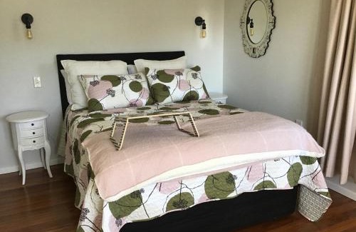 Thames House | Unforgettable Stay at The Ambers - Guest Rated 9.8/10