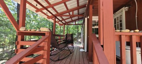 Murfreesboro Cabin | Pet-Friendly Getaway at The Americana - Parker Creek Bend