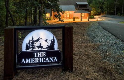 Blue Ridge House | The Americana - Stunning Mountainside Retreat