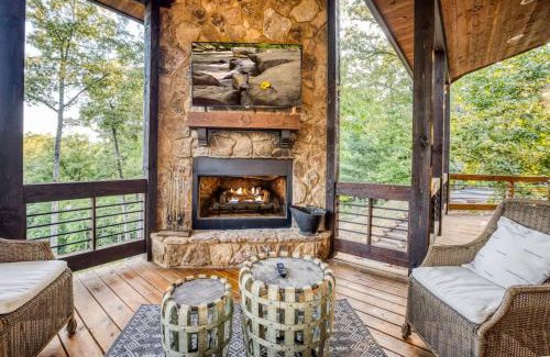 Blue Ridge House | The Americana - Stunning Mountainside Retreat