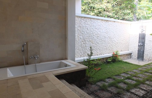Tejakula House | Inviting Getaway at The Amrita Salt Farm Villas