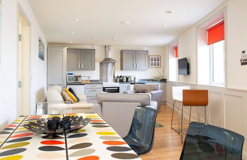 Ardglass Apartment | Family-Friendly Anchor Apartments 2B with Top Ratings