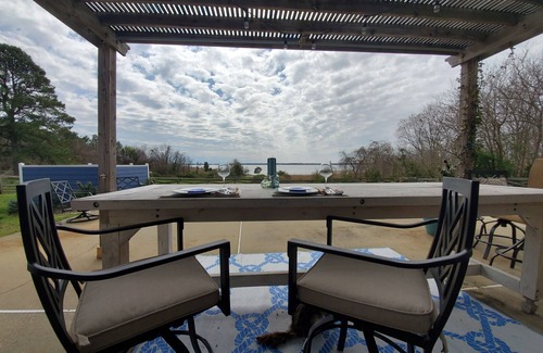 Trappe House | Experience The Anchorage B&B: Oceanfront Bliss Awaits