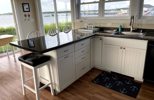 Scarborough Cottage | Explore The Anchorage Cottage: Oceanfront Retreat in Maine